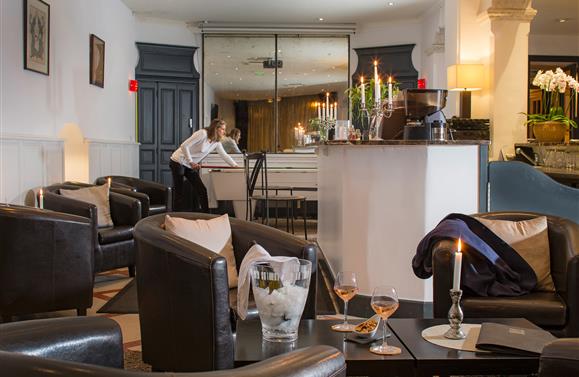Lounge - bar - Hôtel 3 étoiles à Carpentras en Provence