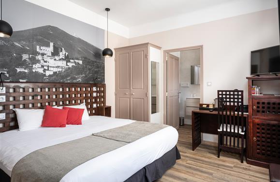 Chambre Confort double - Hôtel de Charme à Carpentras, Provence